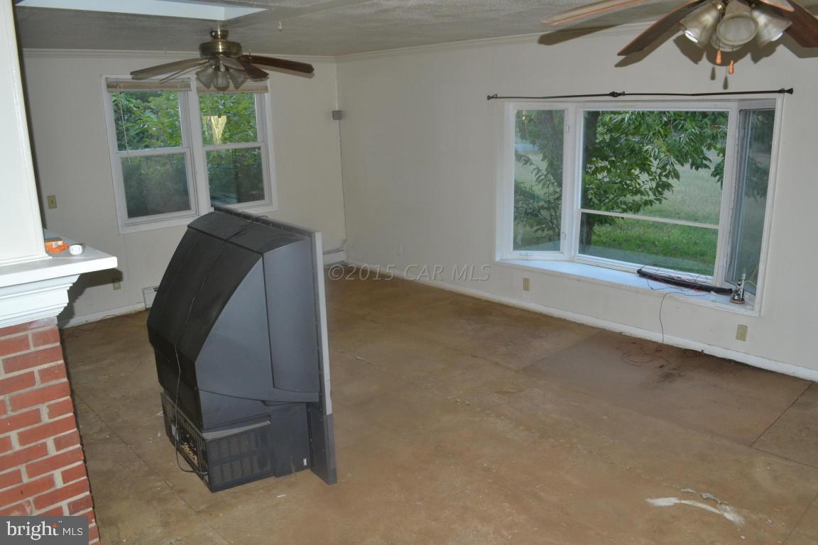 835 Sharps Point Road Fruitland, MD 21826 - Photo 6 of 11 Gallery Image 6