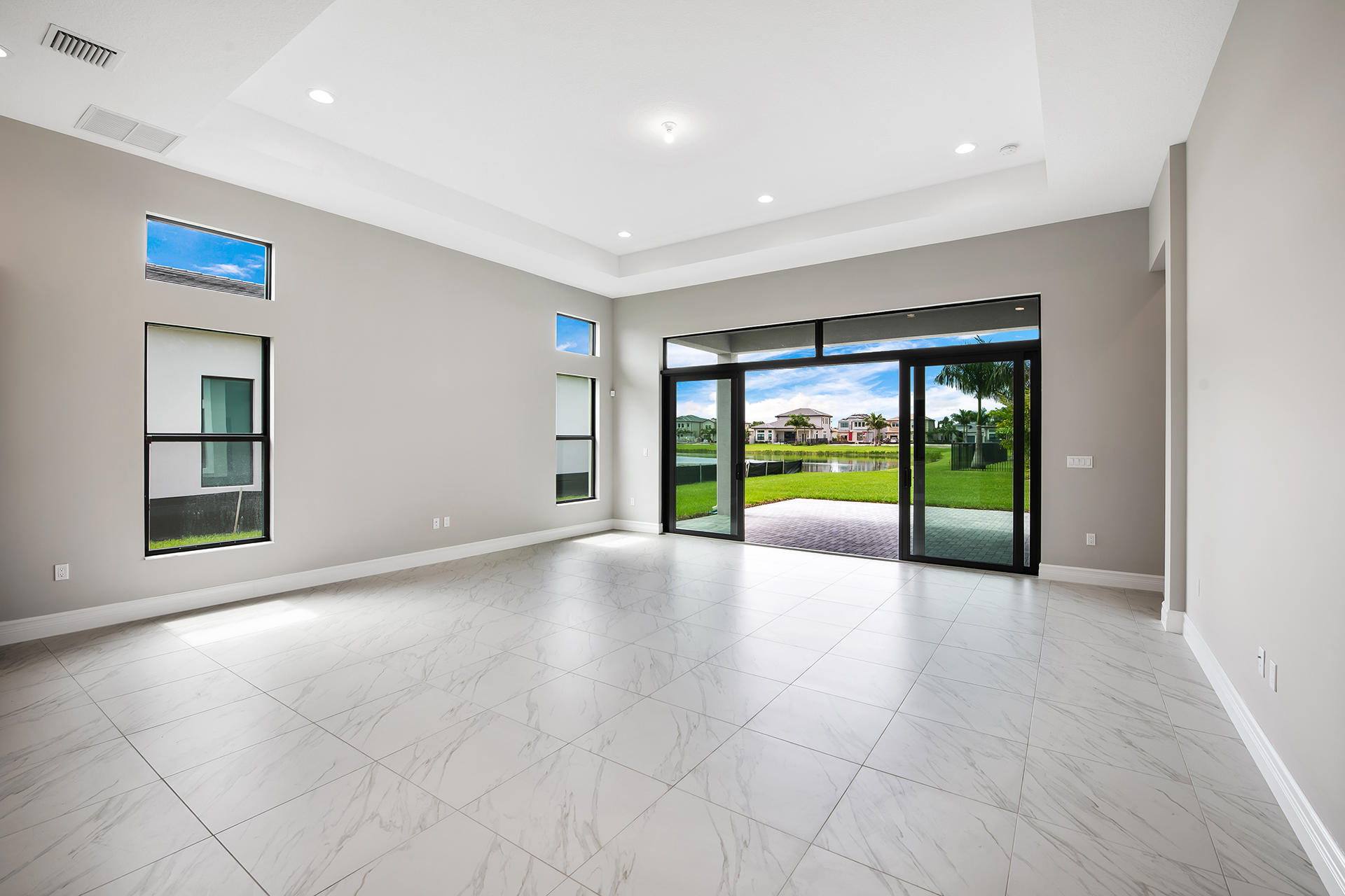 9096 Benedetta Place Boca Raton, FL 33496 - Photo 18 of 42 Family room
