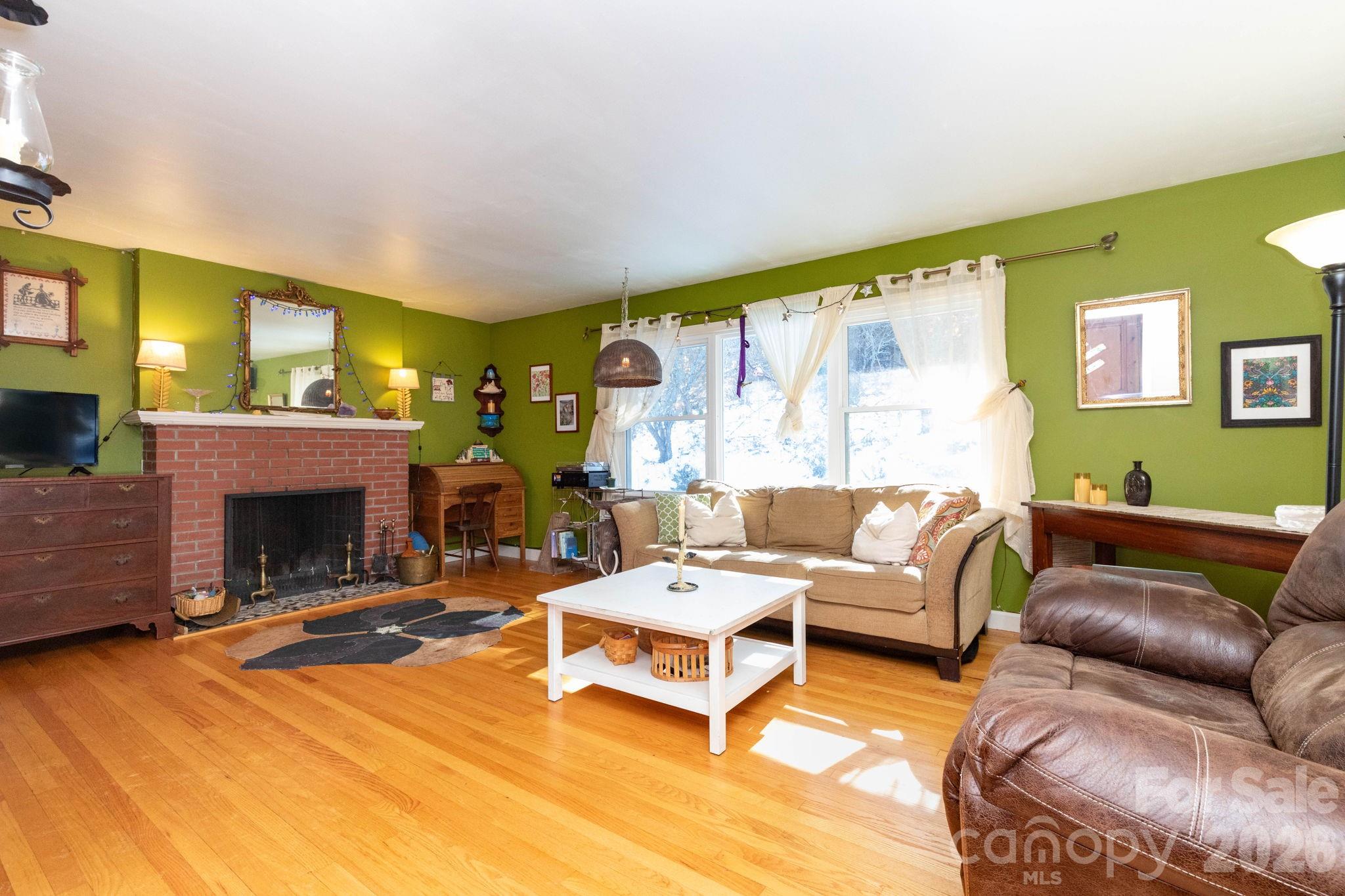 1115 Bee Tree Road Swannanoa, NC 28778 - Photo 6 of 31