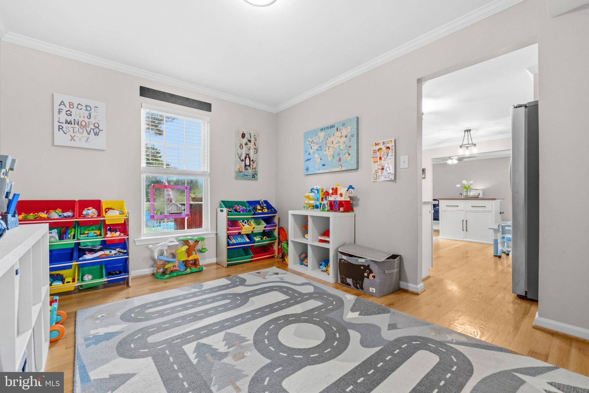 26705 Ridge Road Damascus, MD 20872 - Photo 11 of 39 Gallery Image 11
