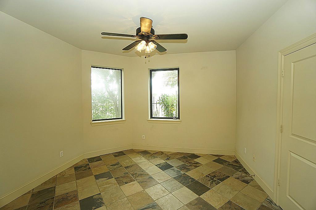 1602 White Street Houston, TX 77007 - Photo 3 of 17