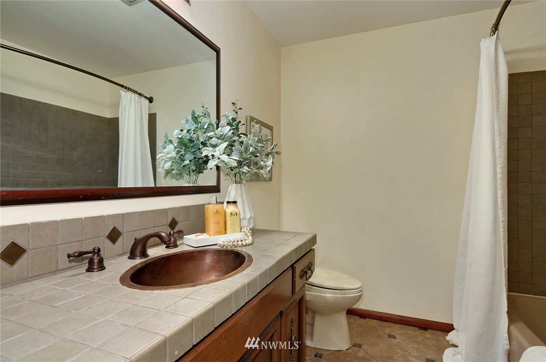 14135 148th Place Southeast Renton, WA 98059 - Photo 15 of 25 Gallery Image 15