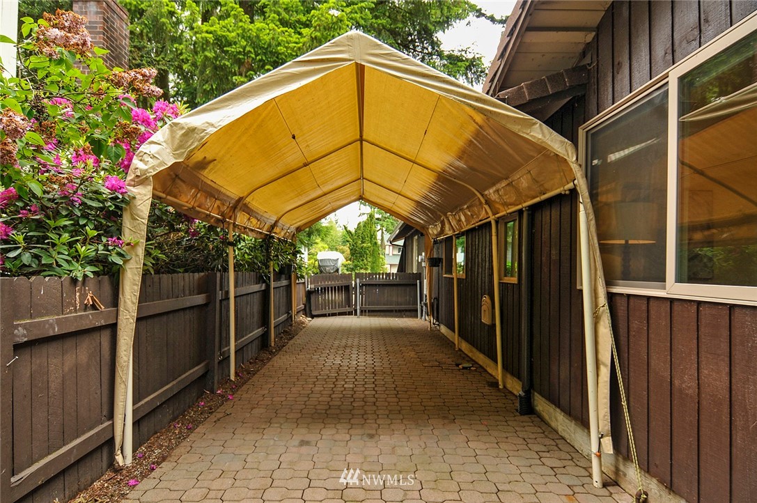 14135 148th Place Southeast Renton, WA 98059 - Photo 24 of 25 Gallery Image 24