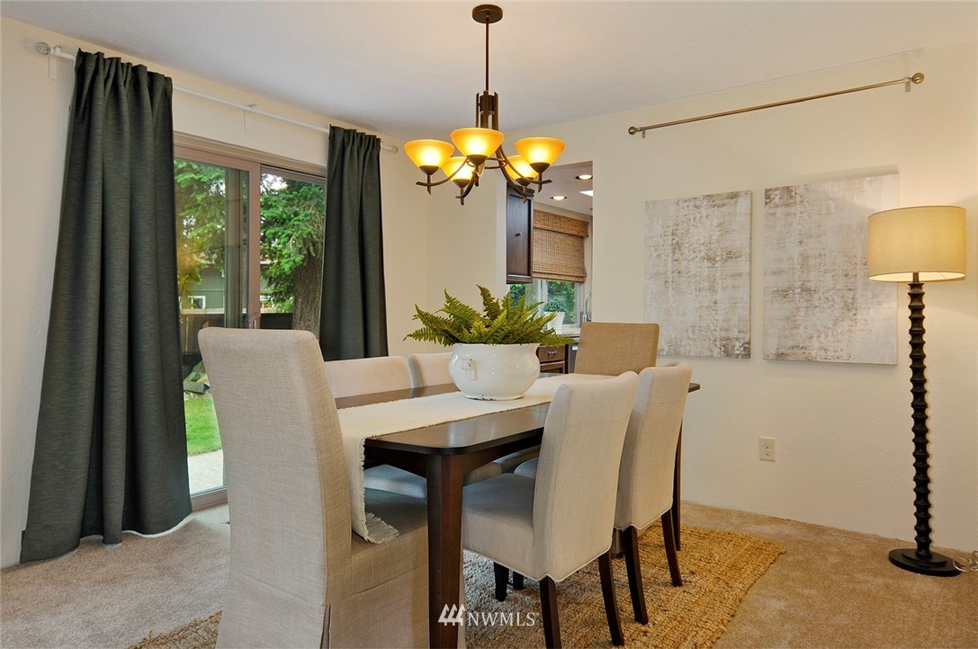 14135 148th Place Southeast Renton, WA 98059 - Photo 7 of 25 Gallery Image 7