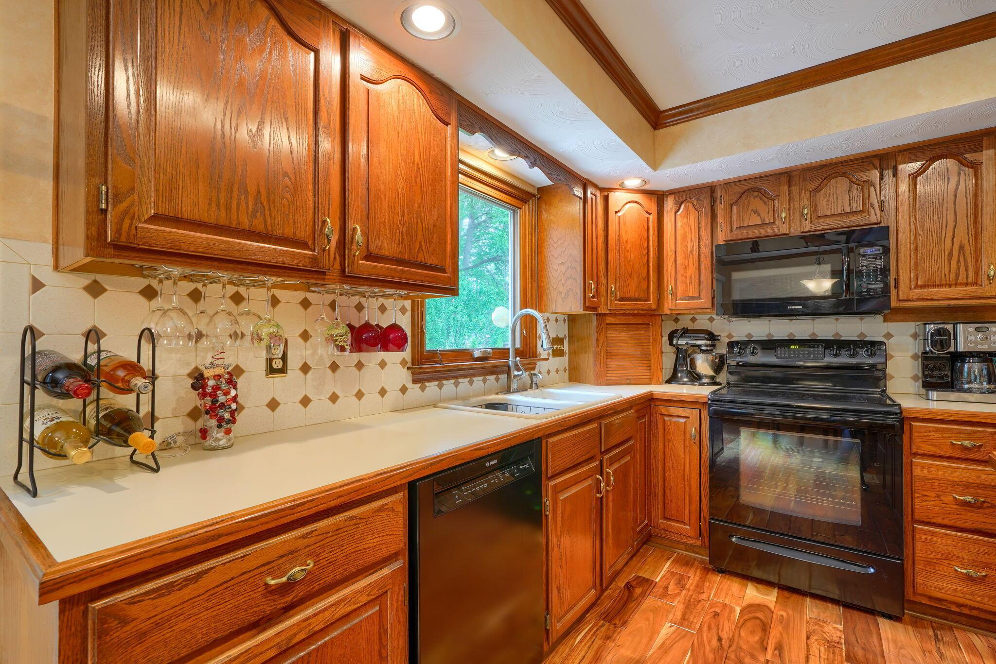 239 Ridge Side Drive Powell, OH 43065 - Photo 15 of 63 Kitchen