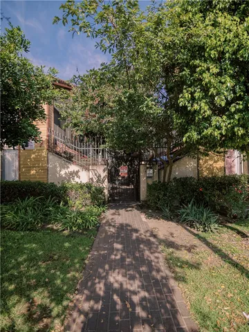 $435,000 | 14527 Plummer Street, Unit 202, Panorama City, CA 91402