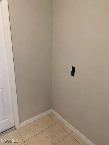 $2,050 | 703 Southwest 22nd Street, Cape Coral, FL 33991