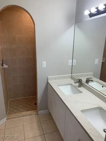 $2,050 | 703 Southwest 22nd Street, Cape Coral, FL 33991