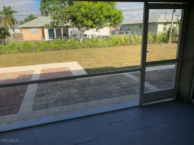 $2,050 | 703 Southwest 22nd Street, Cape Coral, FL 33991