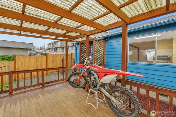 a view of an outdoor space