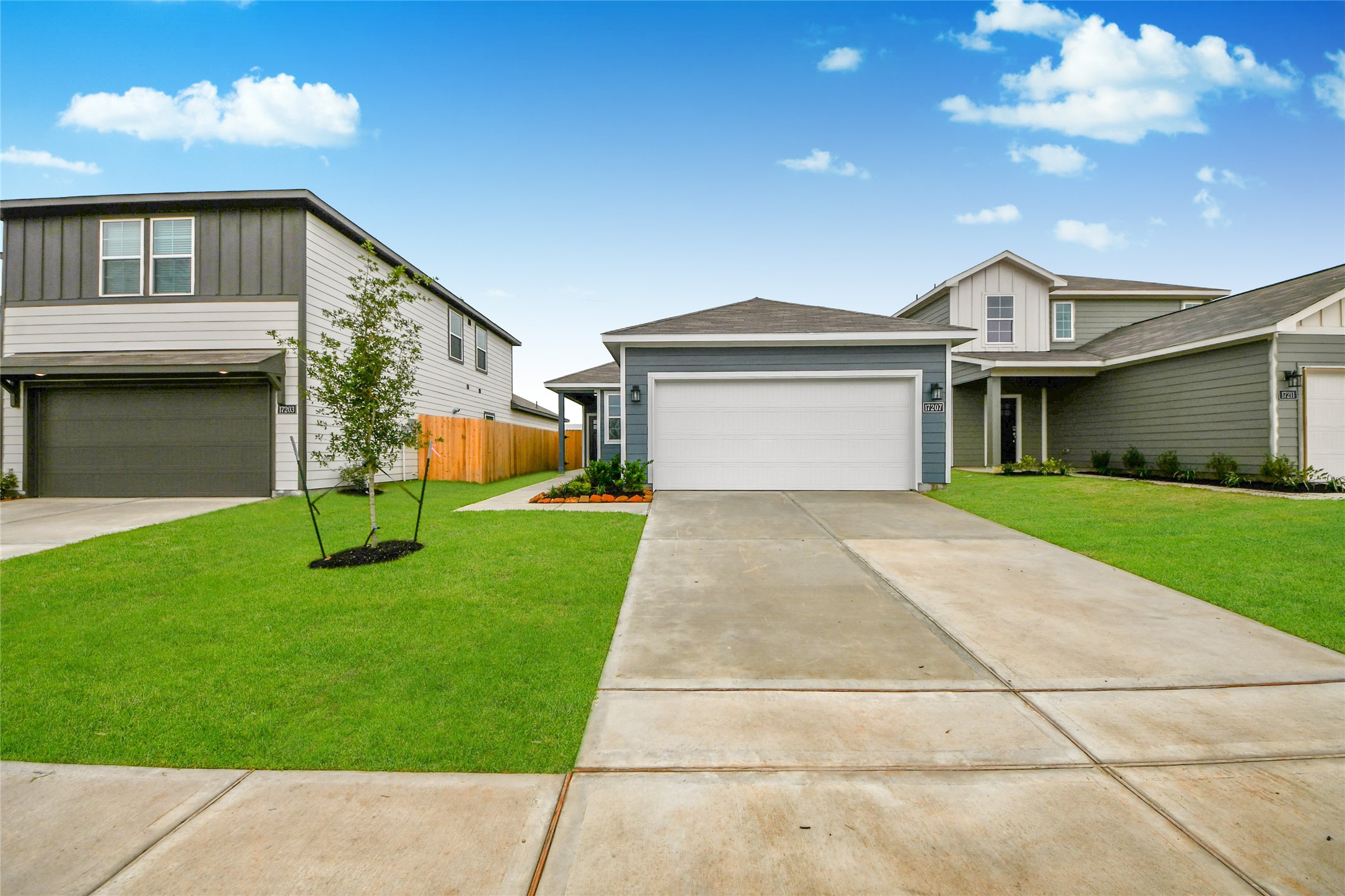 17207 King Eider Road Waller, TX 77484 - Photo 2 of 25
