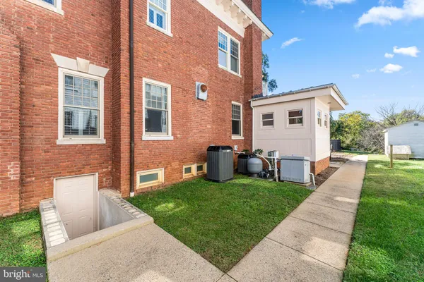 $2,950,000 | 1304 Washington Avenue, Fredericksburg, VA 22401