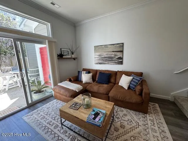 $2,300 | 1605 Shoreline Place, Wilmington, NC 28403