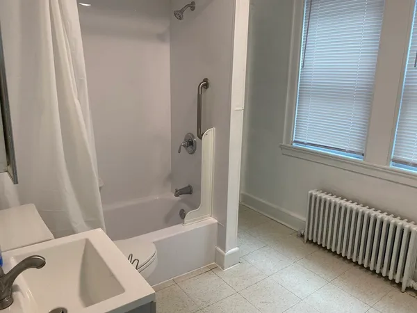 $2,400 | 19 Meacham Street, Unit 1, Somerville, MA 02145
