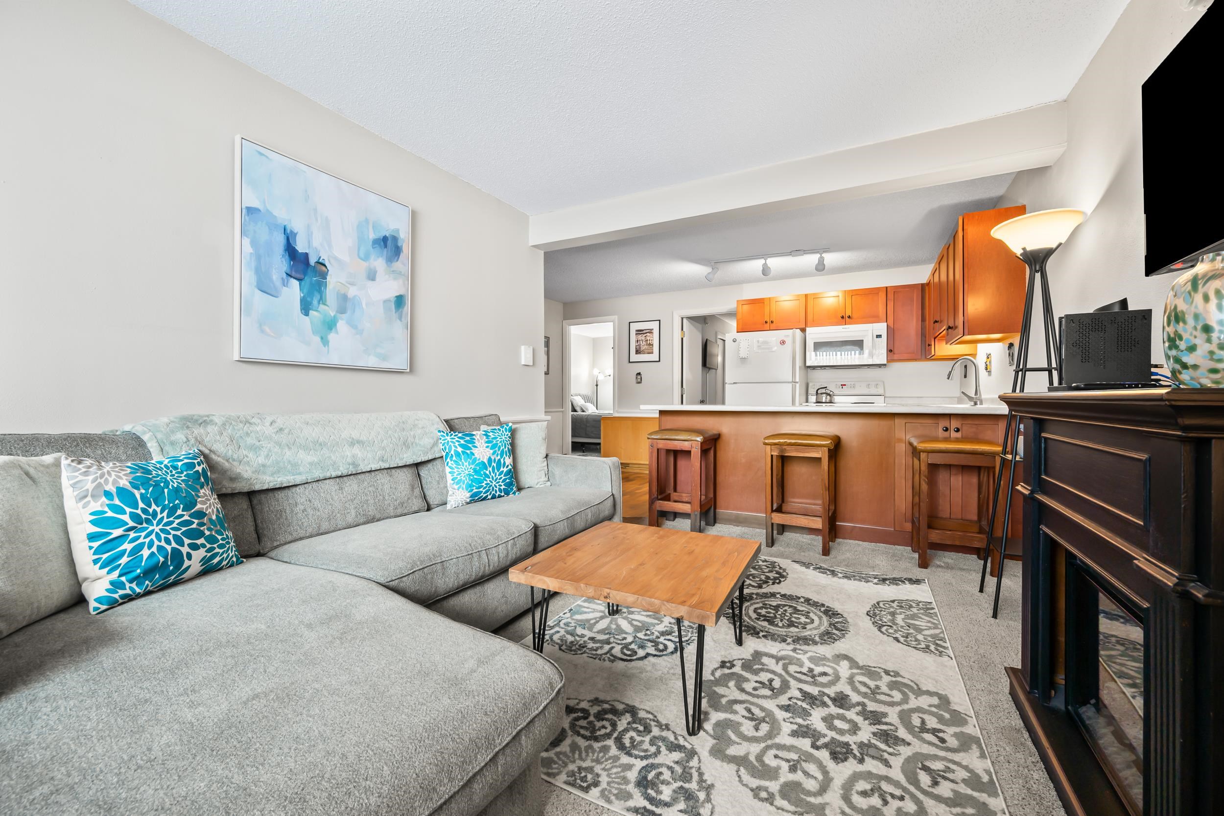 46 Linderhof Golf Course Road, Unit D5 Bartlett, NH 03838 - Photo 2 of 30