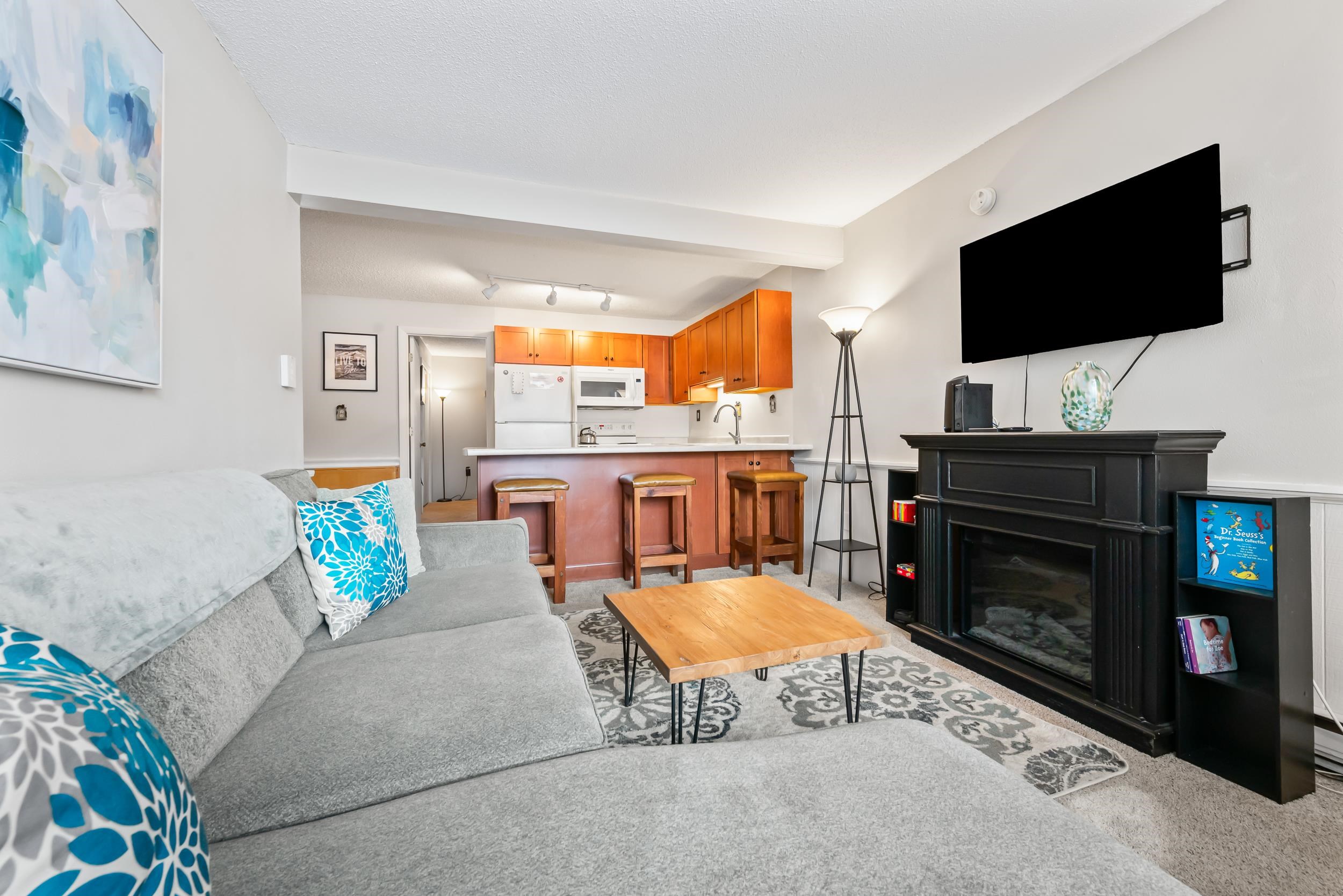 46 Linderhof Golf Course Road, Unit D5 Bartlett, NH 03838 - Photo 9 of 30