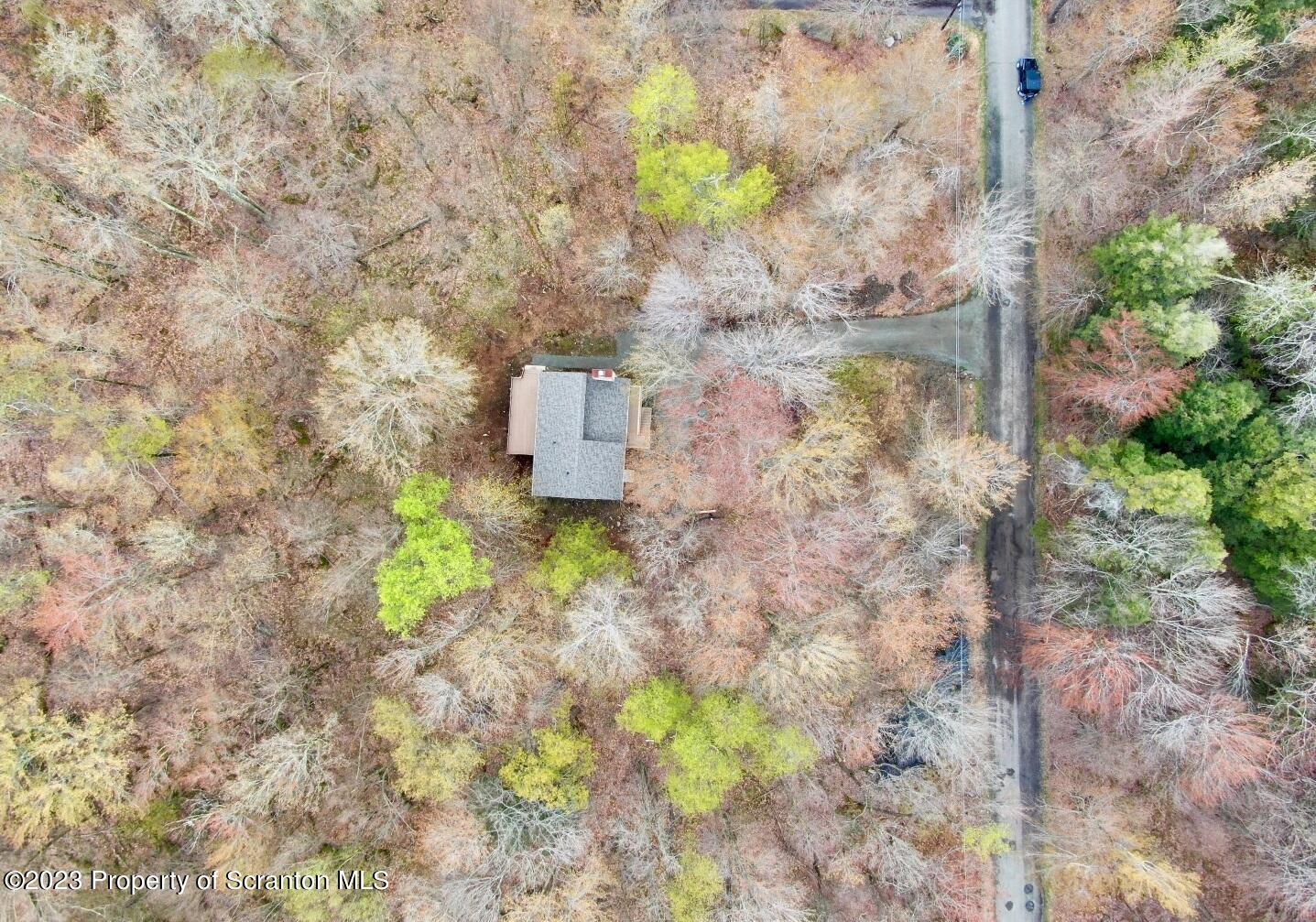 1013 Hemlock Way Newfoundland, PA 18445 - Photo 40 of 44