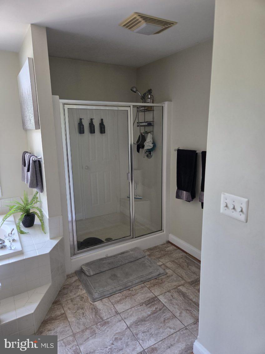 2694 St Peters Church Road Waldorf, MD 20601 - Photo 45 of 78 Primary bathroom
