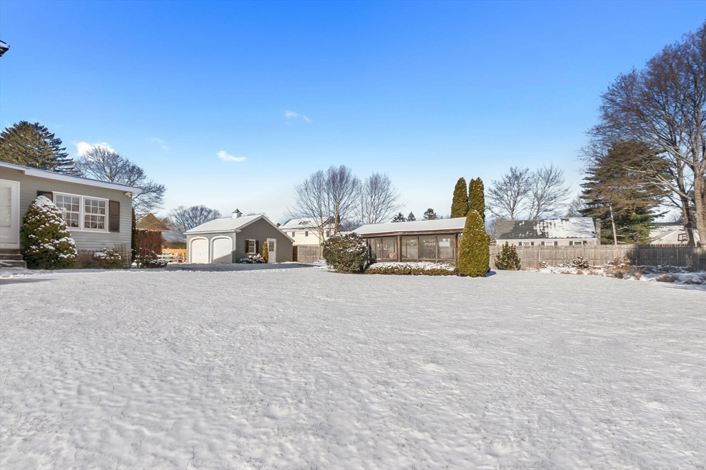 14 Hull Street Beverly, MA 01915 - Photo 2 of 25