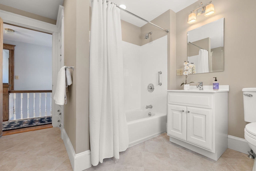 14 Hull Street Beverly, MA 01915 - Photo 21 of 25