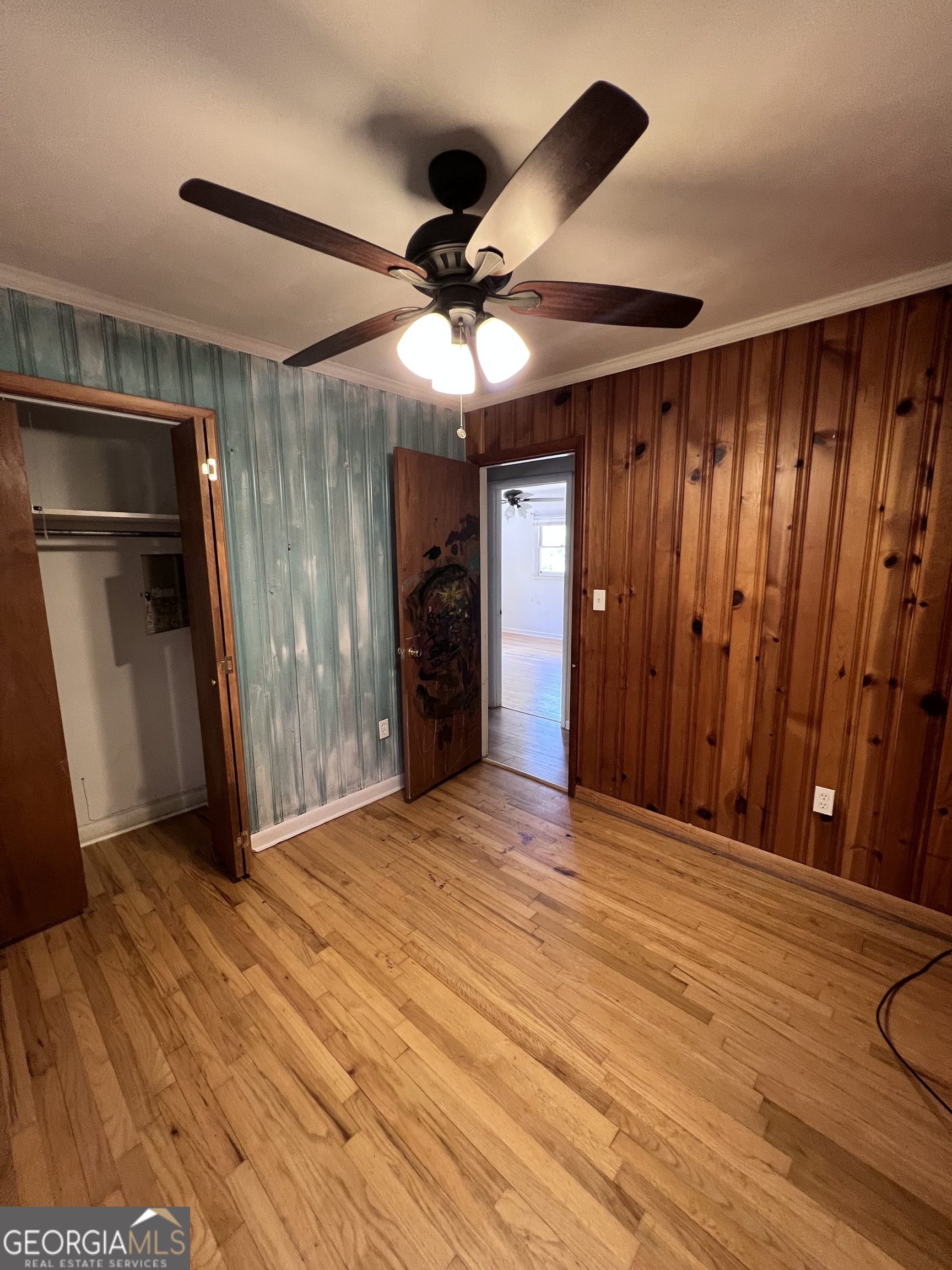 2205 Stonewall Street Dublin, GA 31021 - Photo 8 of 20 a view of an empty room with a window