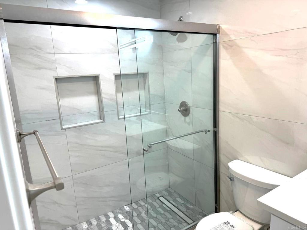 4566 Cove Drive, Unit D Carlsbad, CA 92008 - Photo 11 of 20