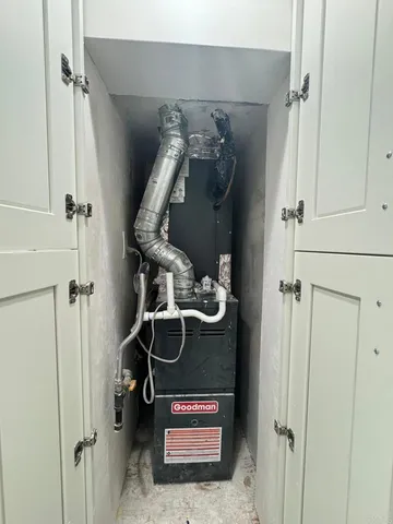 $3,050 | 4566 Cove Drive, Unit D, Carlsbad, CA 92008