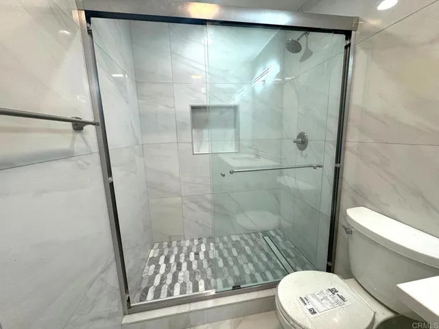 $3,050 | 4566 Cove Drive, Unit D, Carlsbad, CA 92008