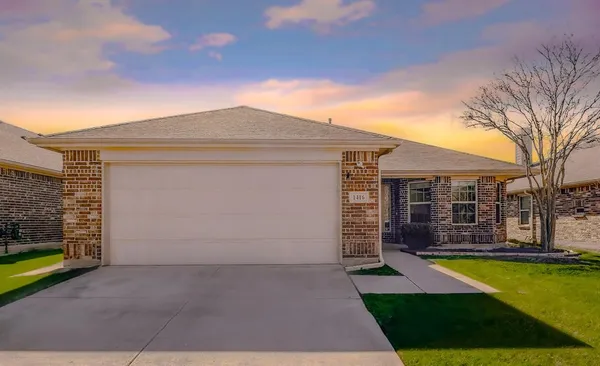 $2,295 | 1416 Toucan Drive, Little Elm, TX 75068