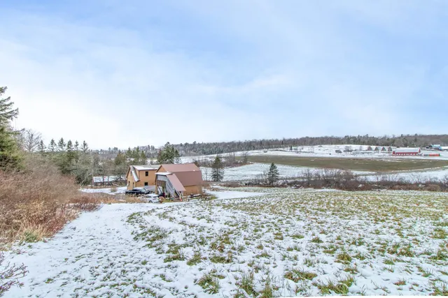 $390,000 | 199 Hardwick Farms Road, Hardwick, VT 05836