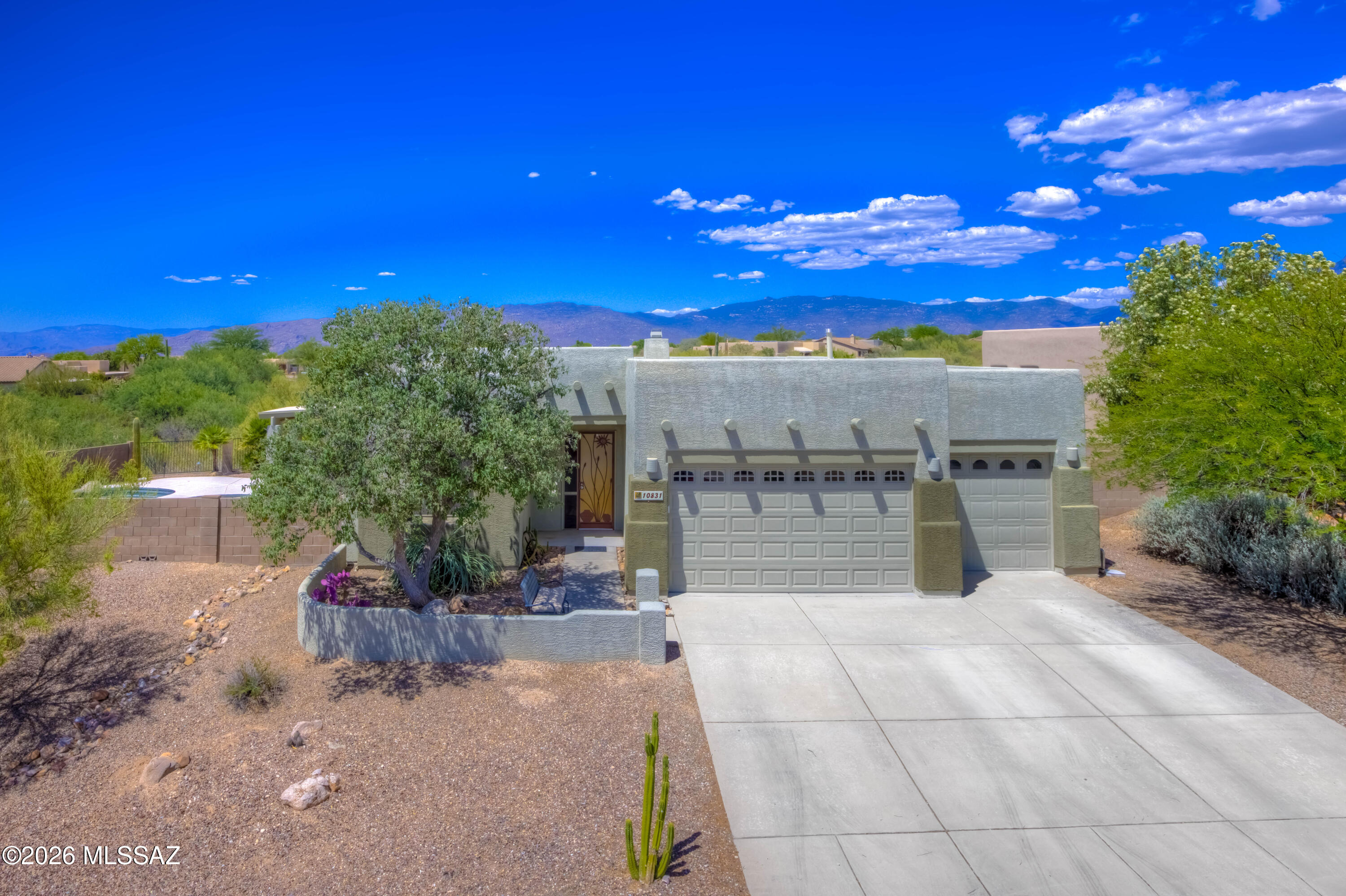 10831 South Heart Break Ridge Place Vail, AZ 85641 - Photo 1 of 41 3 Car Garage