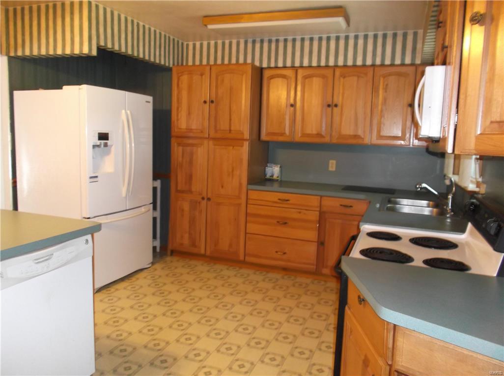 318 Short Street Red Bud, IL 62278 - Photo 7 of 35 Gallery Image 7