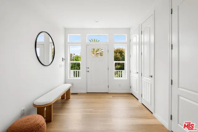 $2,395,000 | 29500 Heathercliff Road, Unit 285, Malibu, CA 90265