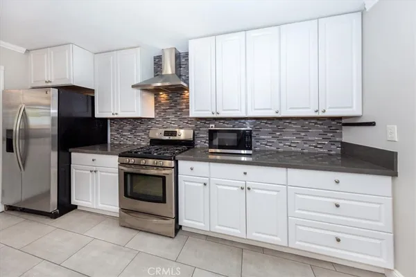 $880,000 | 23000 Lull Street, Canoga Park, CA 91304