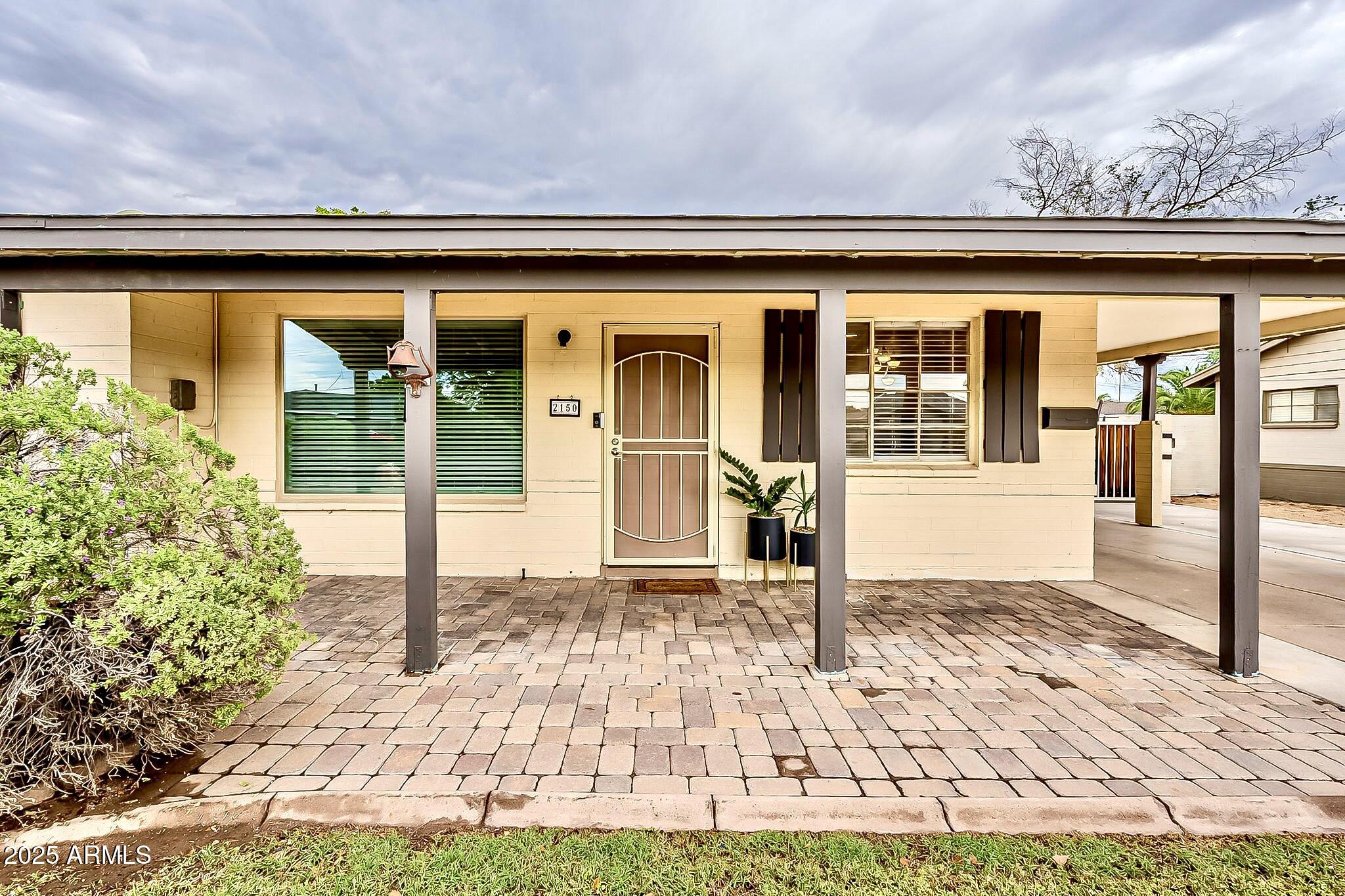2150 West State Avenue Phoenix, AZ 85021 - Photo 3 of 32 front view of a house