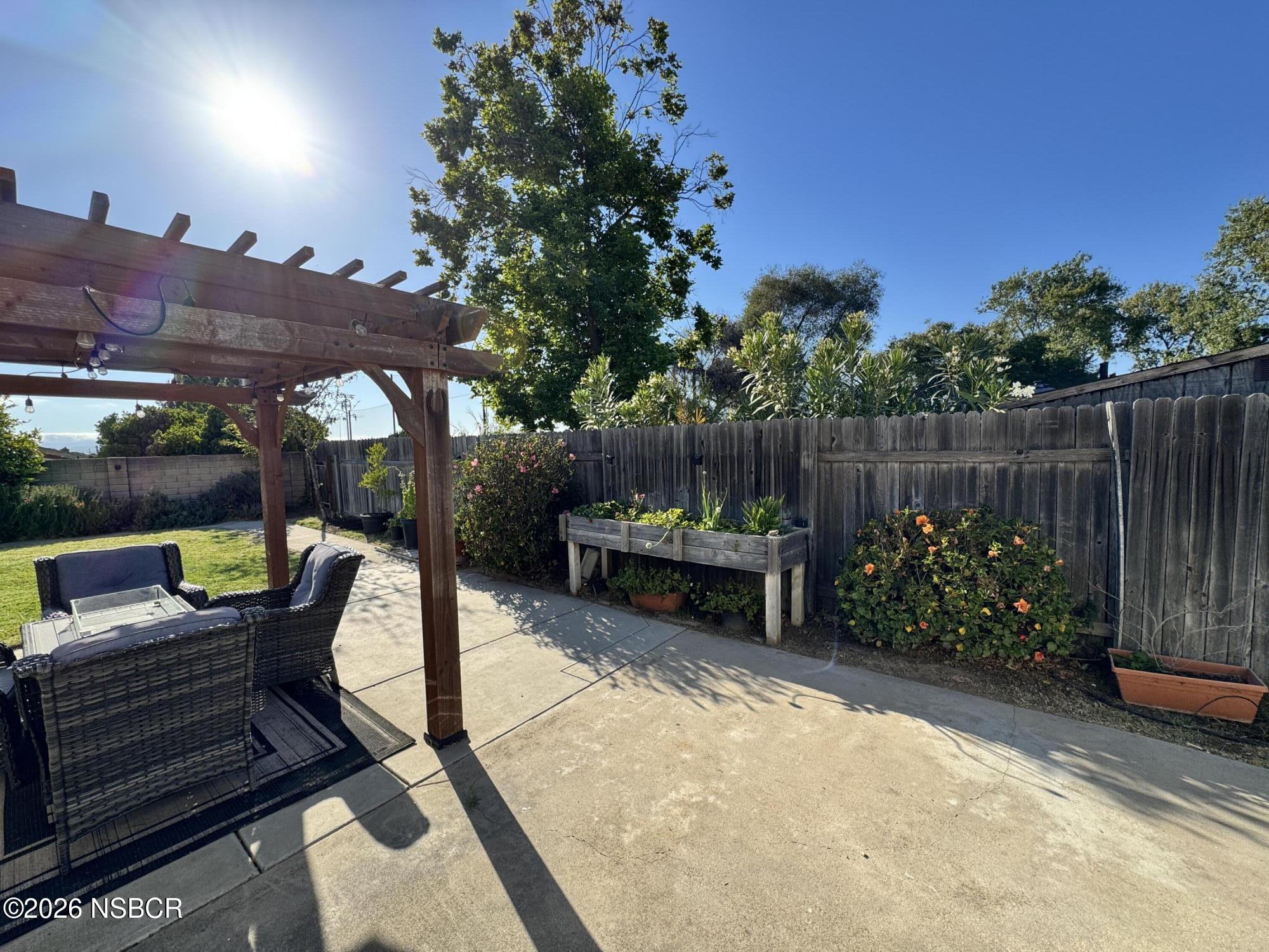 4191 Morning Ridge Road Santa Maria, CA 93455 - Photo 30 of 31 Pergola
