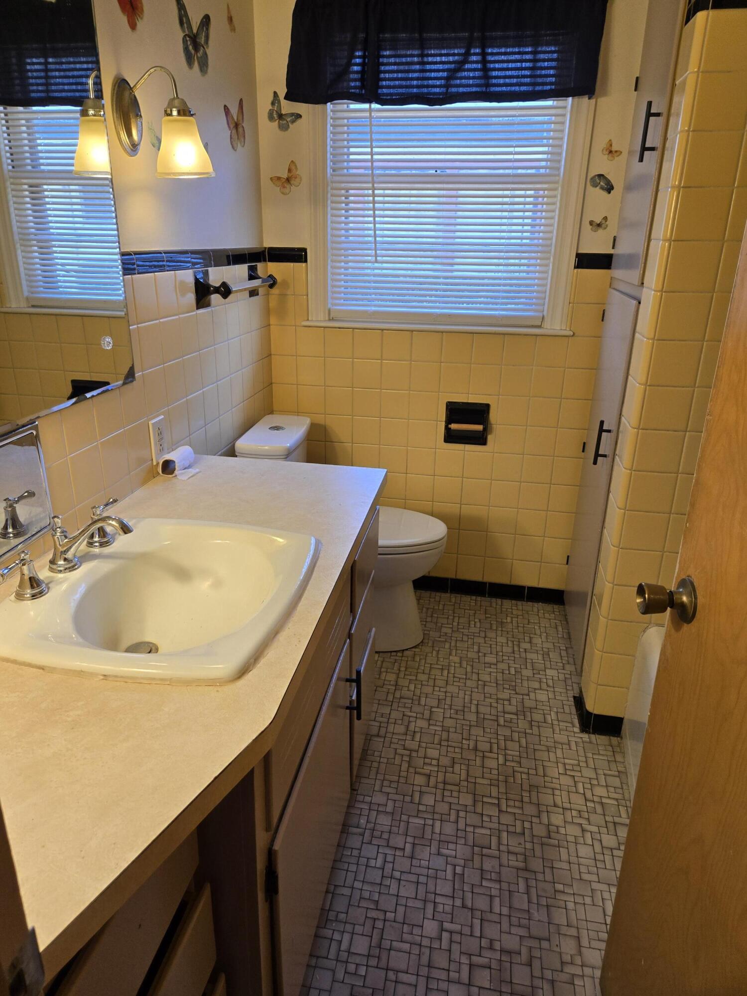 1547 Pontiac Road Benton Harbor, MI 49022 - Photo 9 of 9 20250313_123559