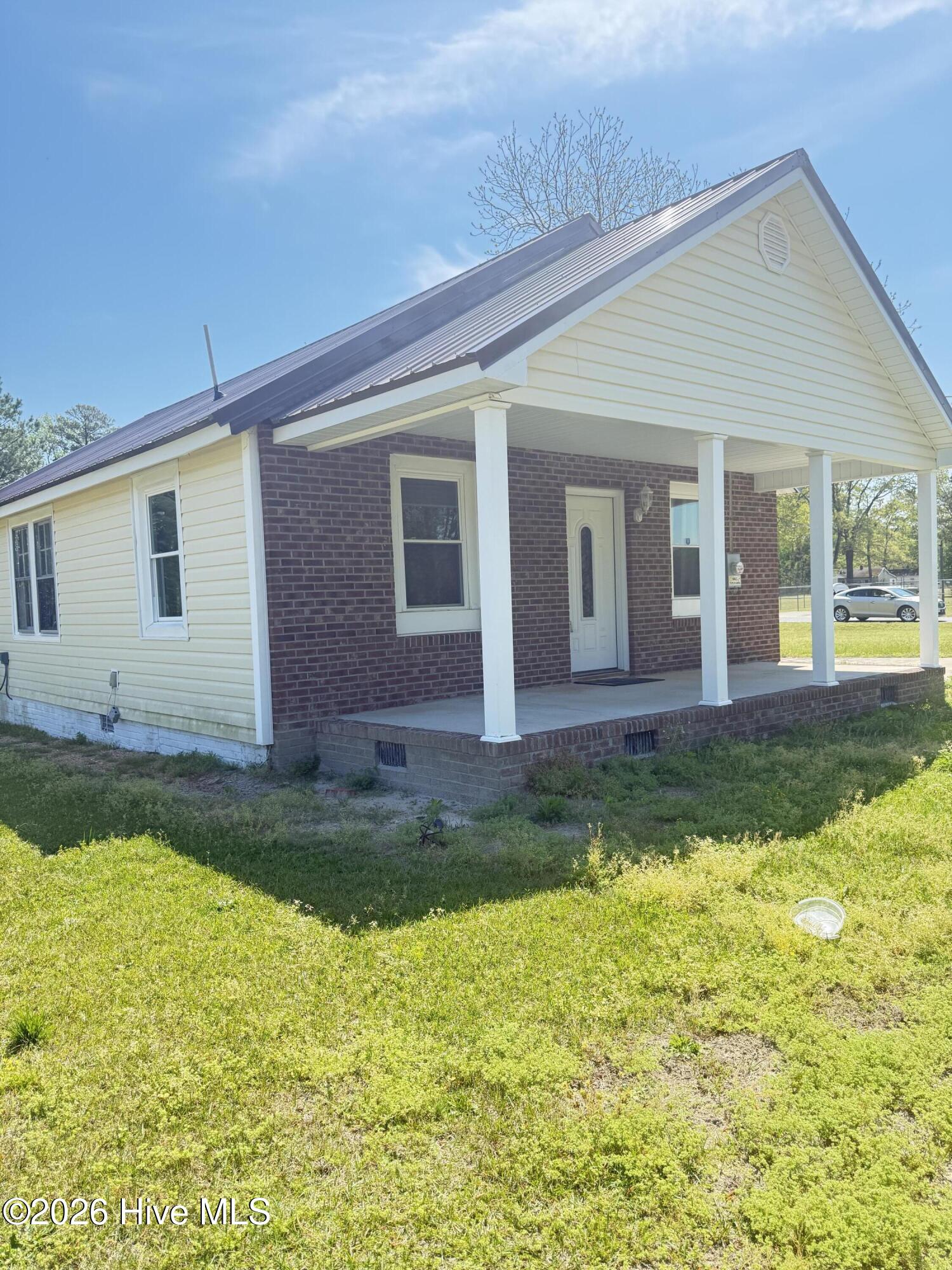 121 Storey Road, Unit B Murfreesboro, NC 27855 - Photo 4 of 35 IMG_8530