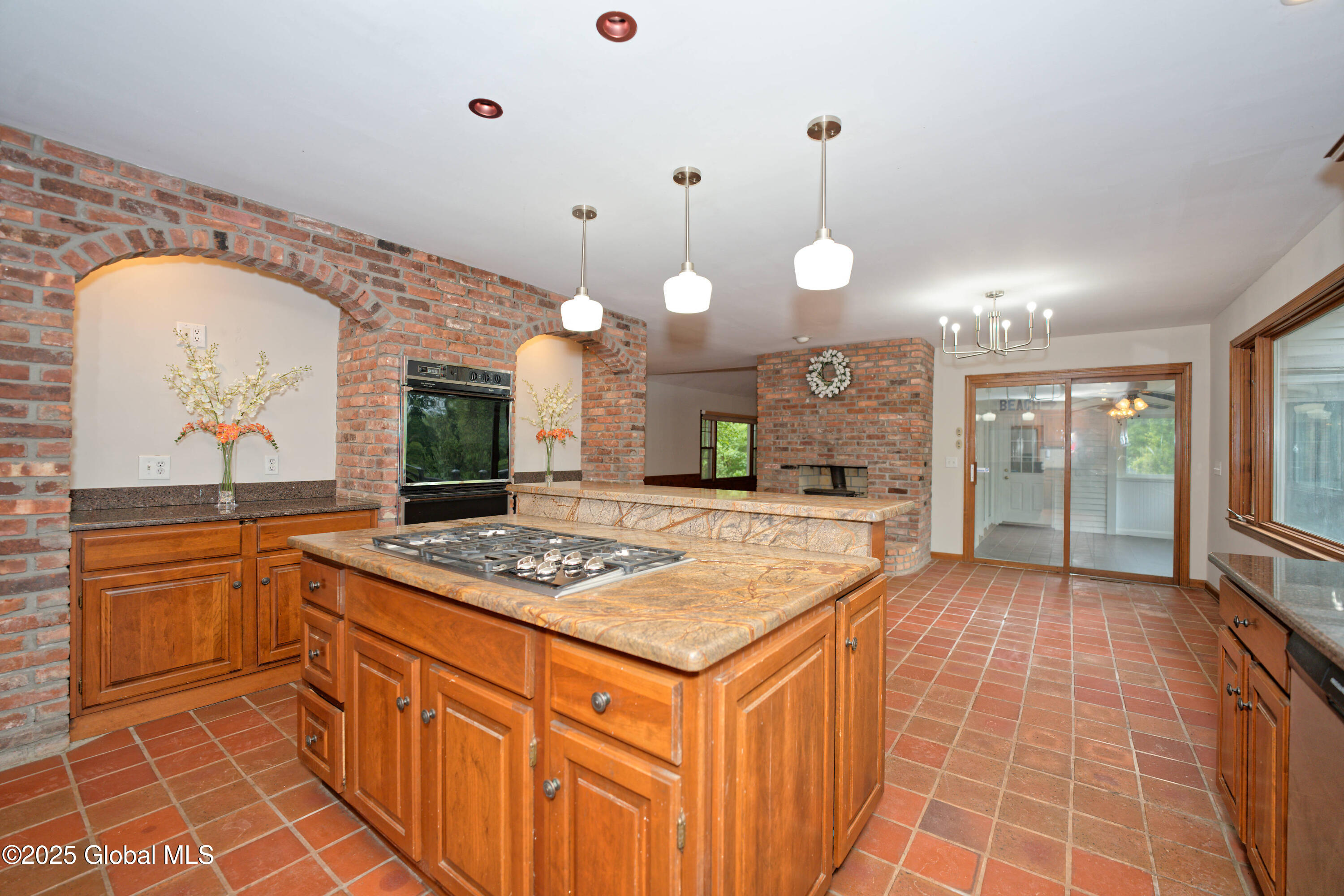 14 Birch Hill Road Albany, NY 12211 - Photo 12 of 58 4 Kitchen 2