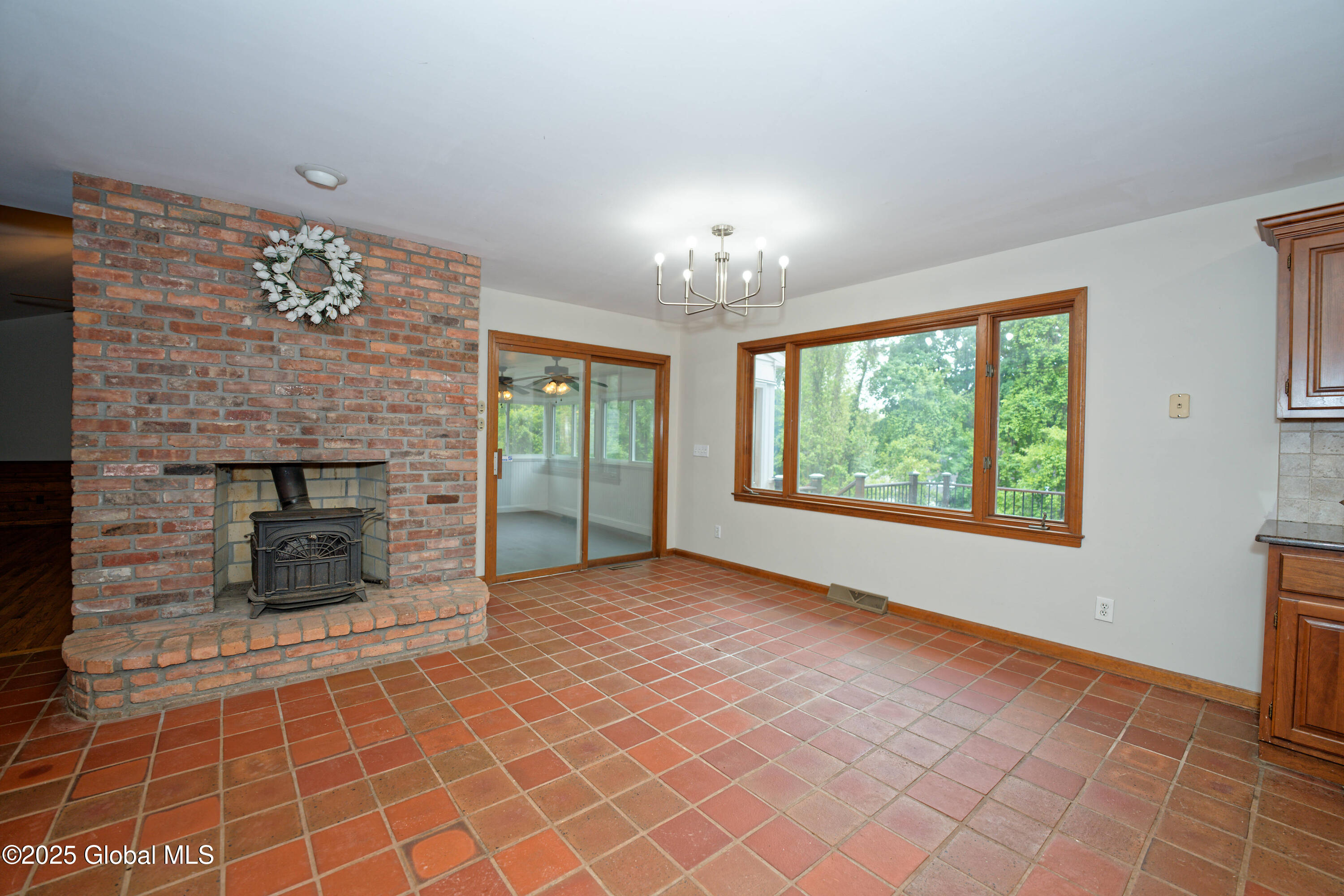 14 Birch Hill Road Albany, NY 12211 - Photo 15 of 58 4 Kitchen 5