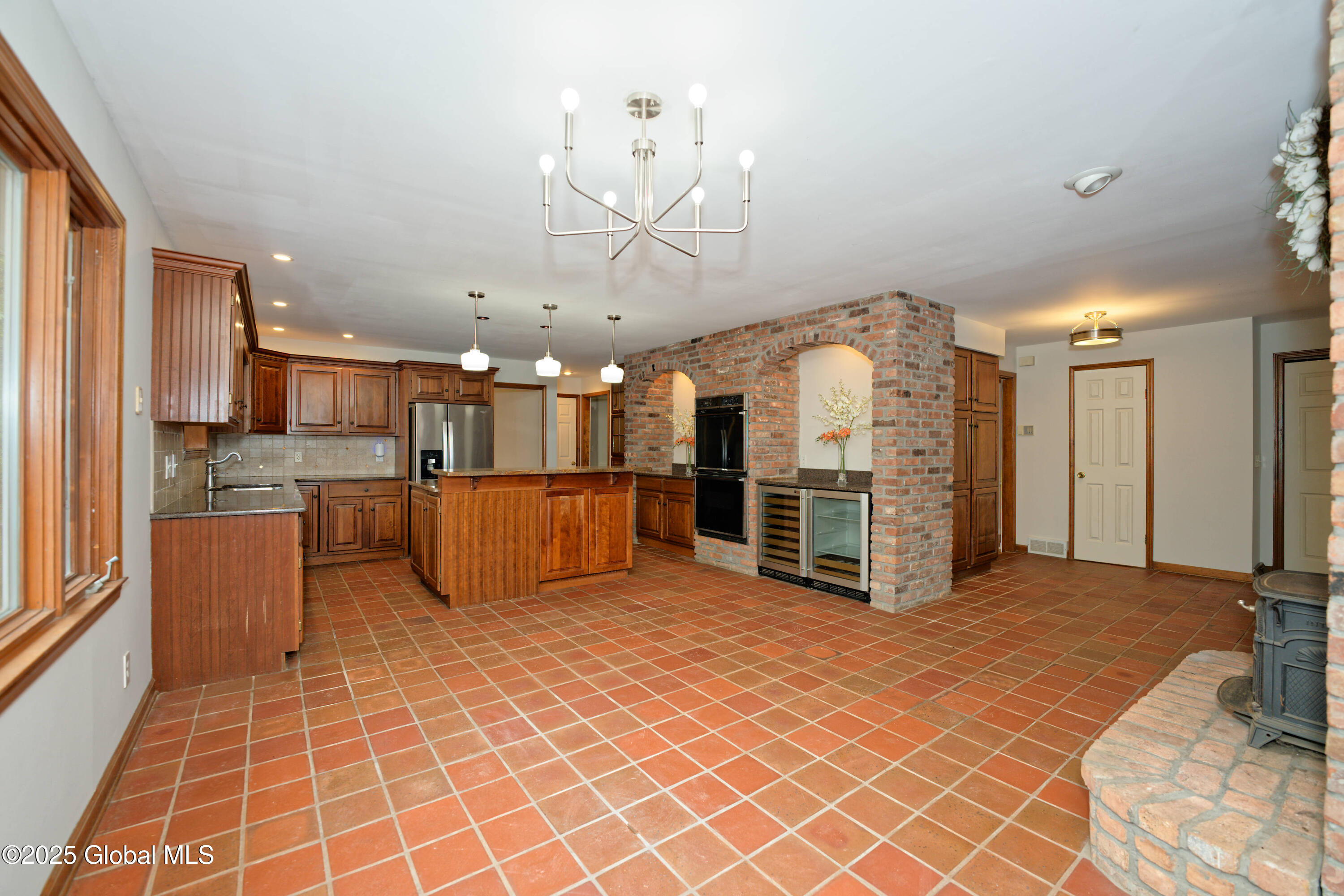 14 Birch Hill Road Albany, NY 12211 - Photo 17 of 58 4 Kitchen 7