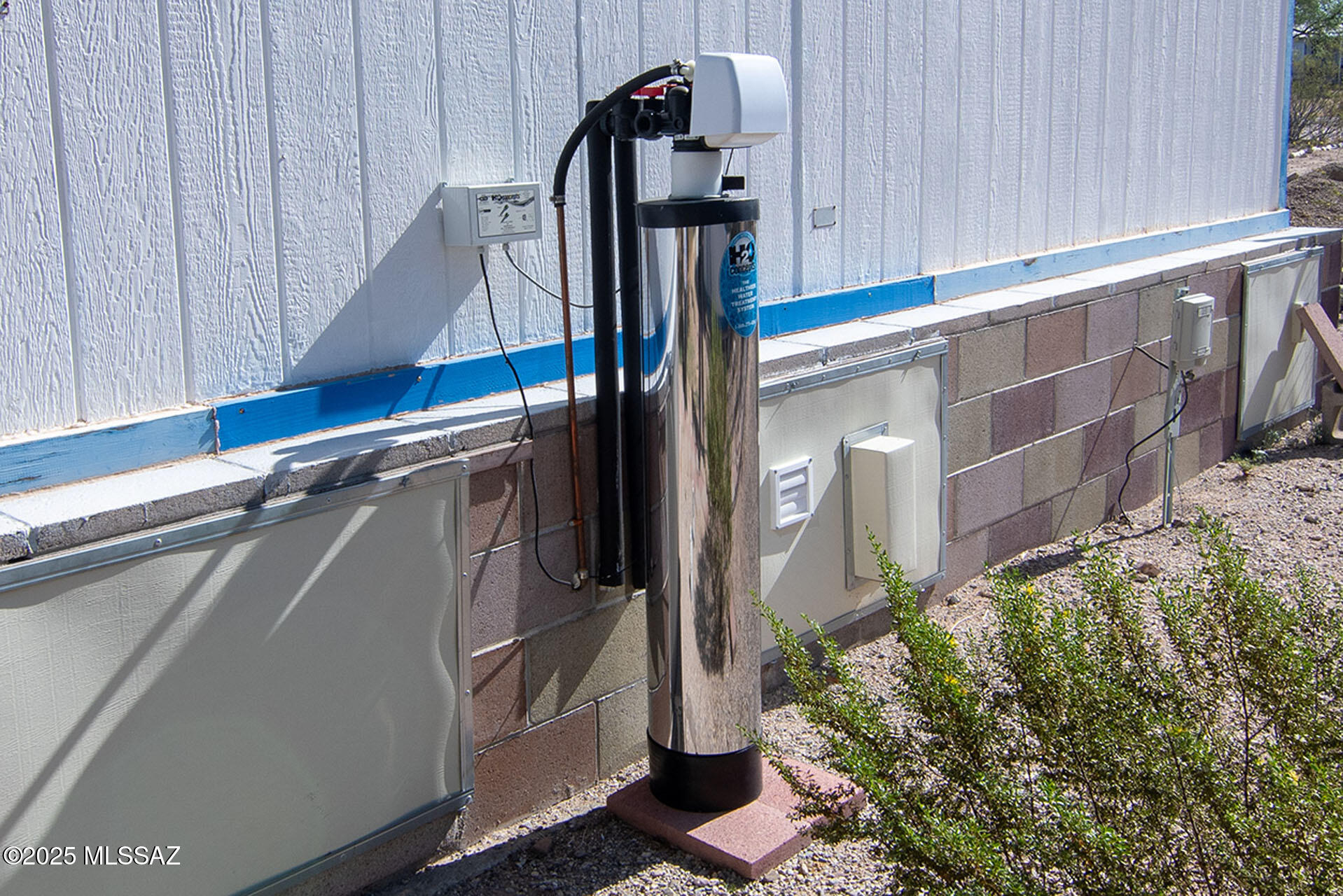 5538 East Hermans Road Tucson, AZ 85756 - Photo 30 of 32 Water Treatment