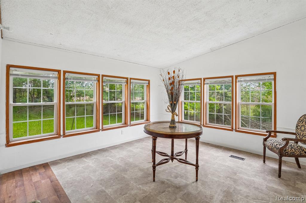3363 North Branch Road North Branch, MI 48461 - Photo 19 of 38
