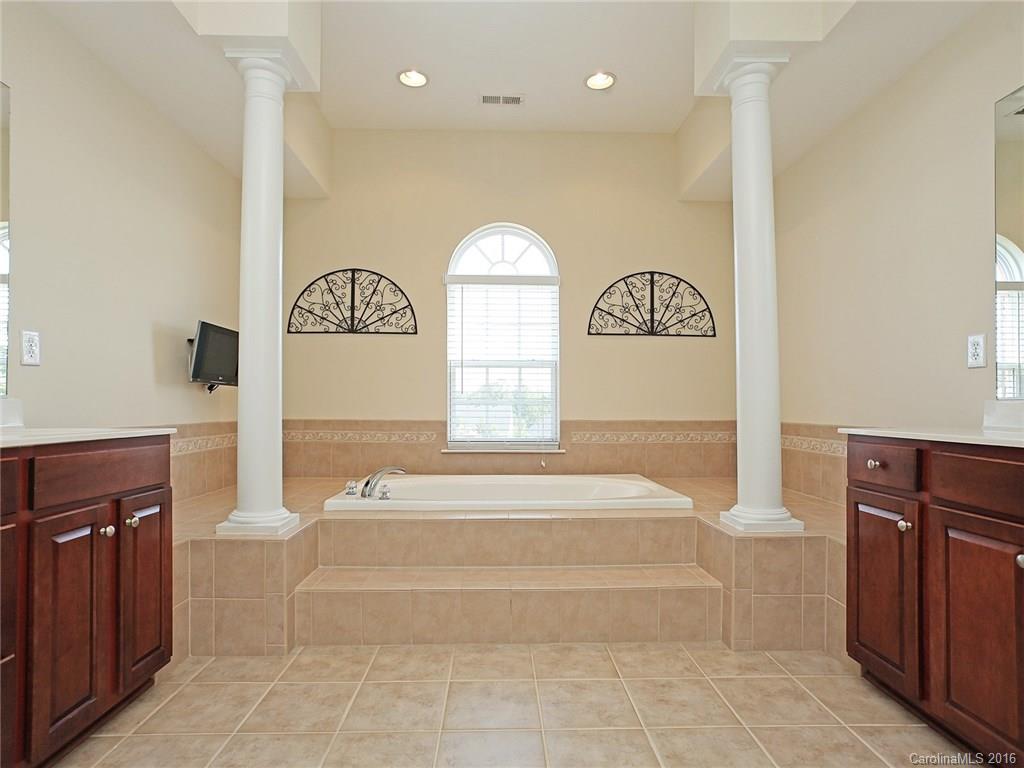 314 Drake Park Avenue Fort Mill, SC 29708 - Photo 18 of 24