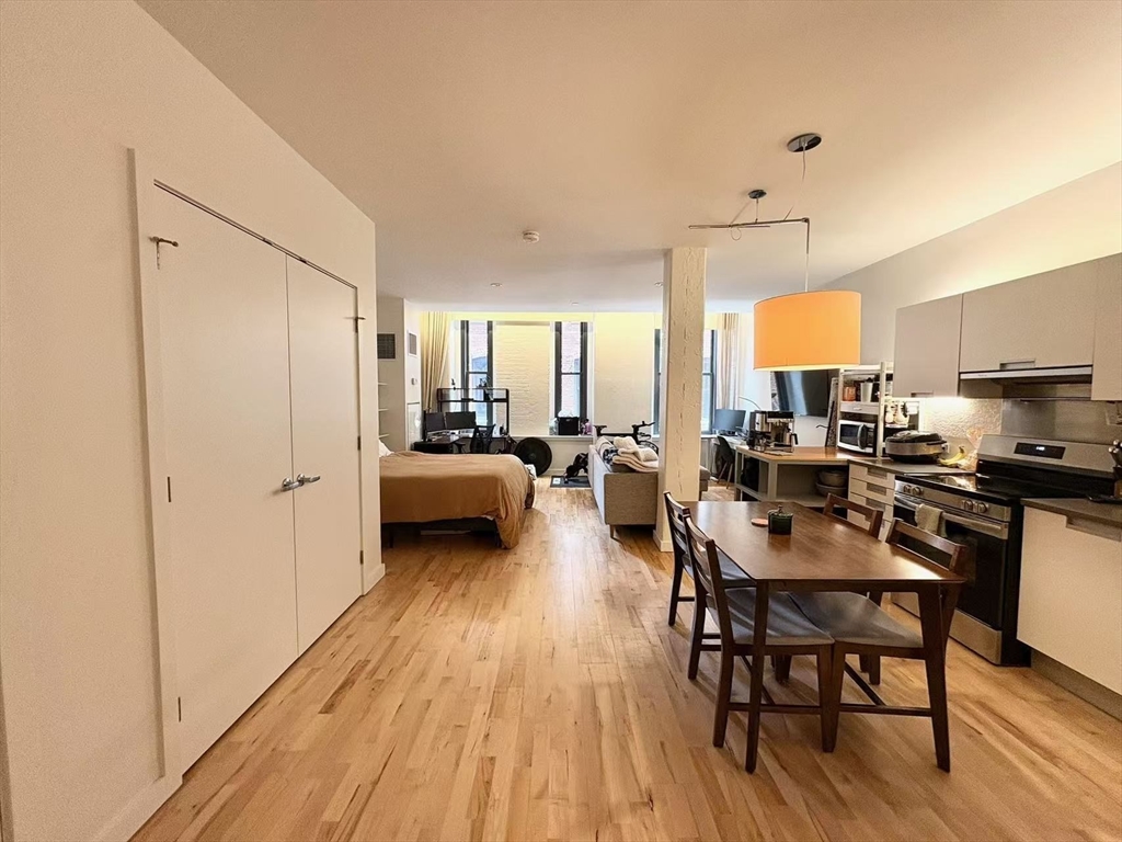 346 Congress Street, Unit 210 Boston, MA 02210 - Photo 7 of 12