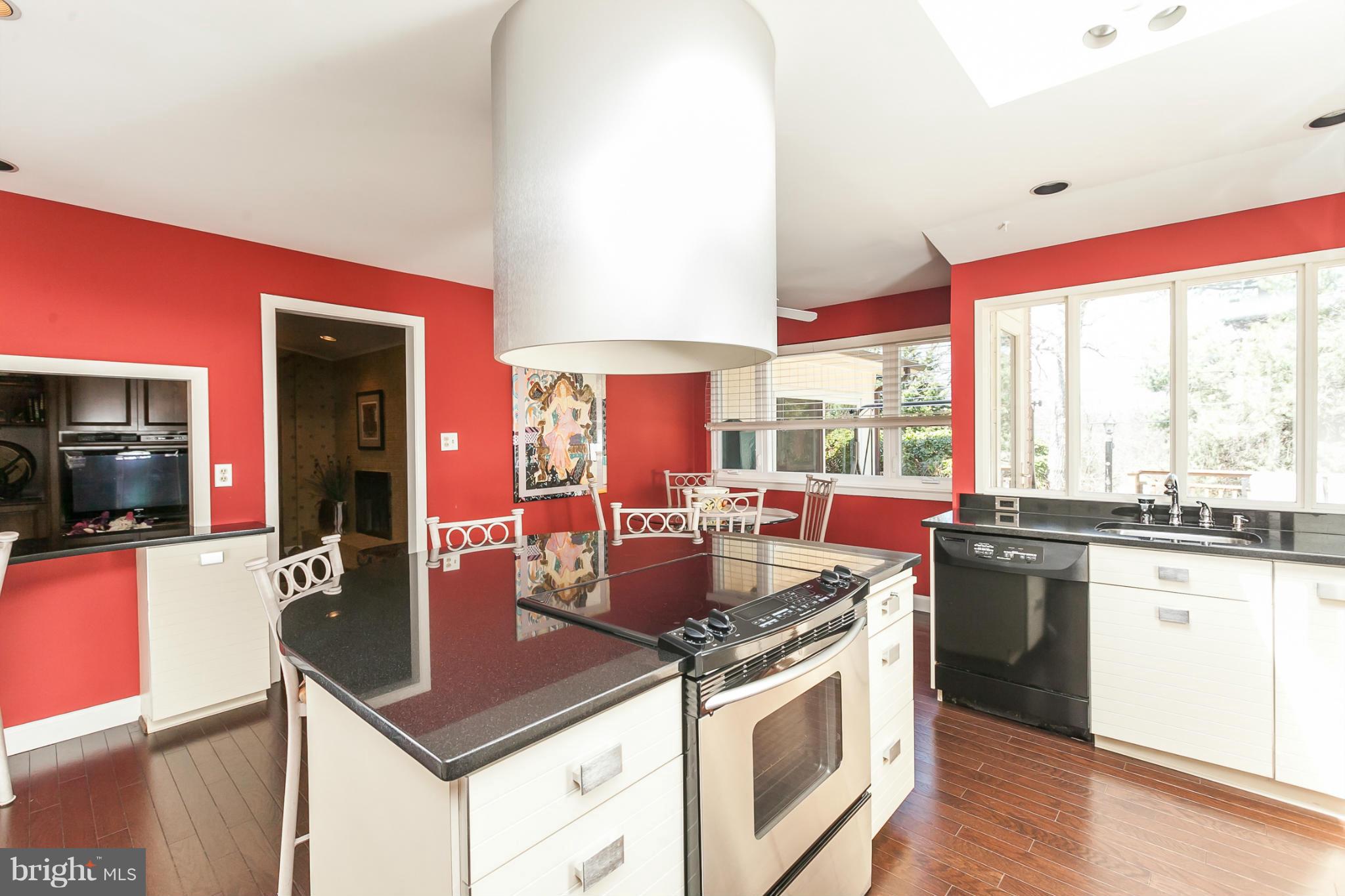 2914 Old Court Road Baltimore, MD 21208 - Photo 14 of 28 Kitchen
