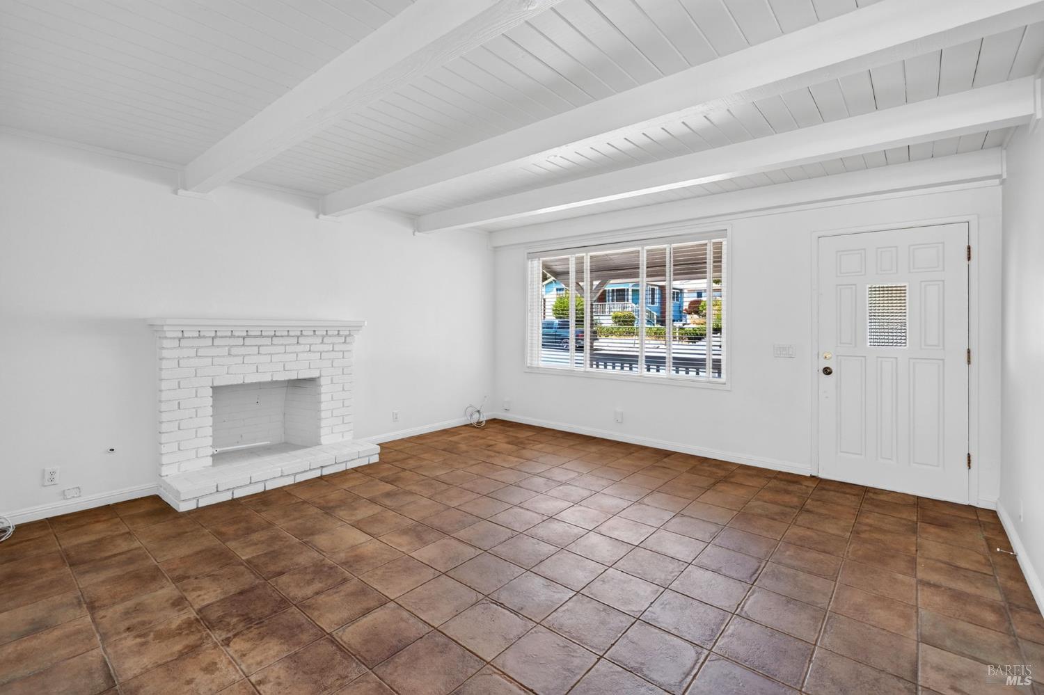 225 Spring Street Napa, CA 94559 - Photo 5 of 36 Gallery Image 5