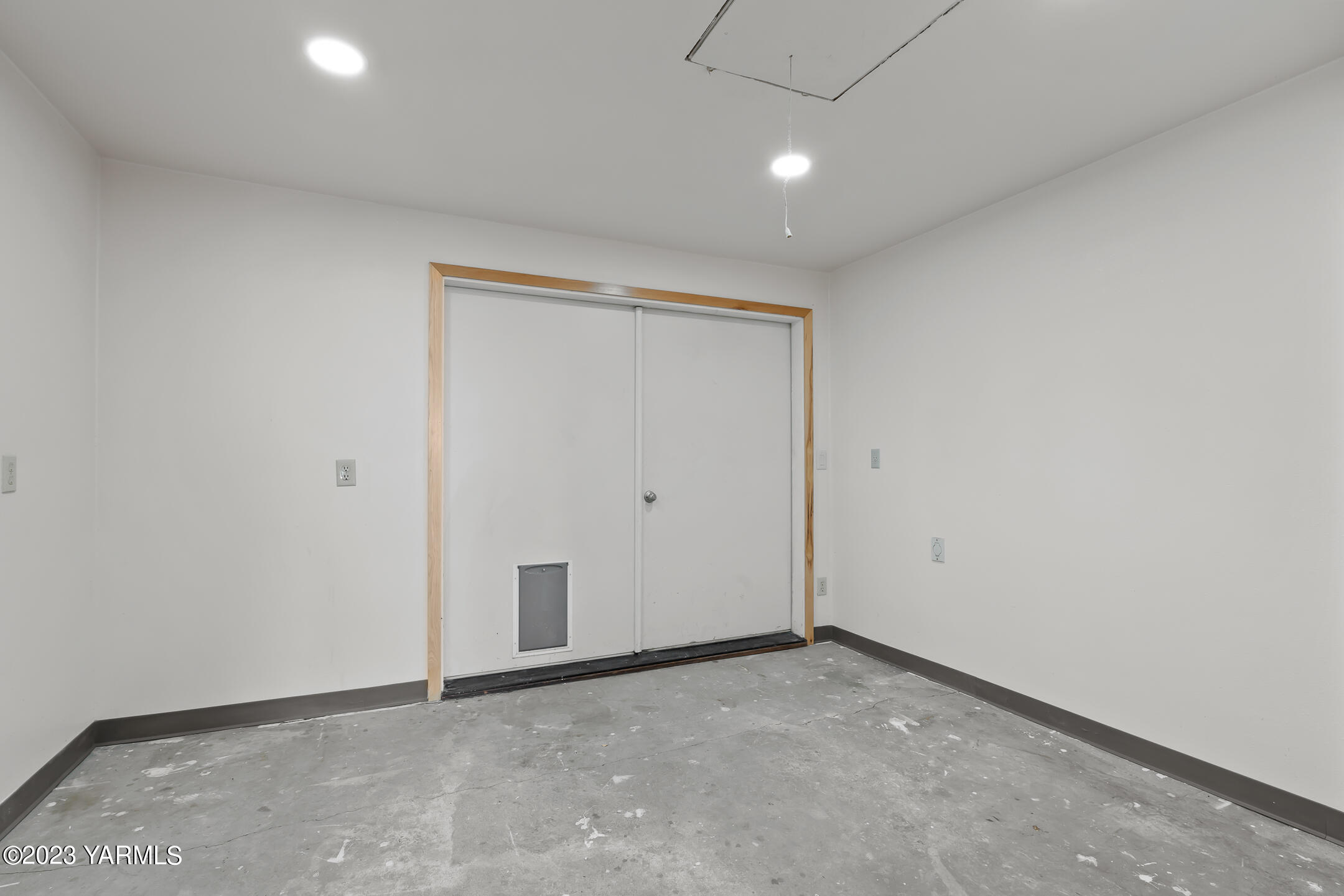291 Orchard Street Yakima, WA 98908 - Photo 22 of 35 a view of an empty room