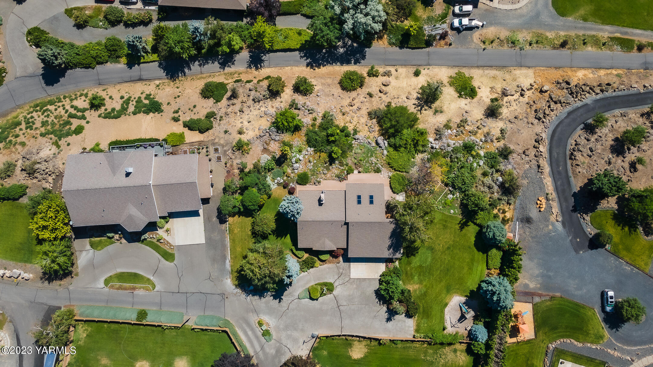 291 Orchard Street Yakima, WA 98908 - Photo 29 of 35 an aerial view of house with yard swimming pool and outdoor seating