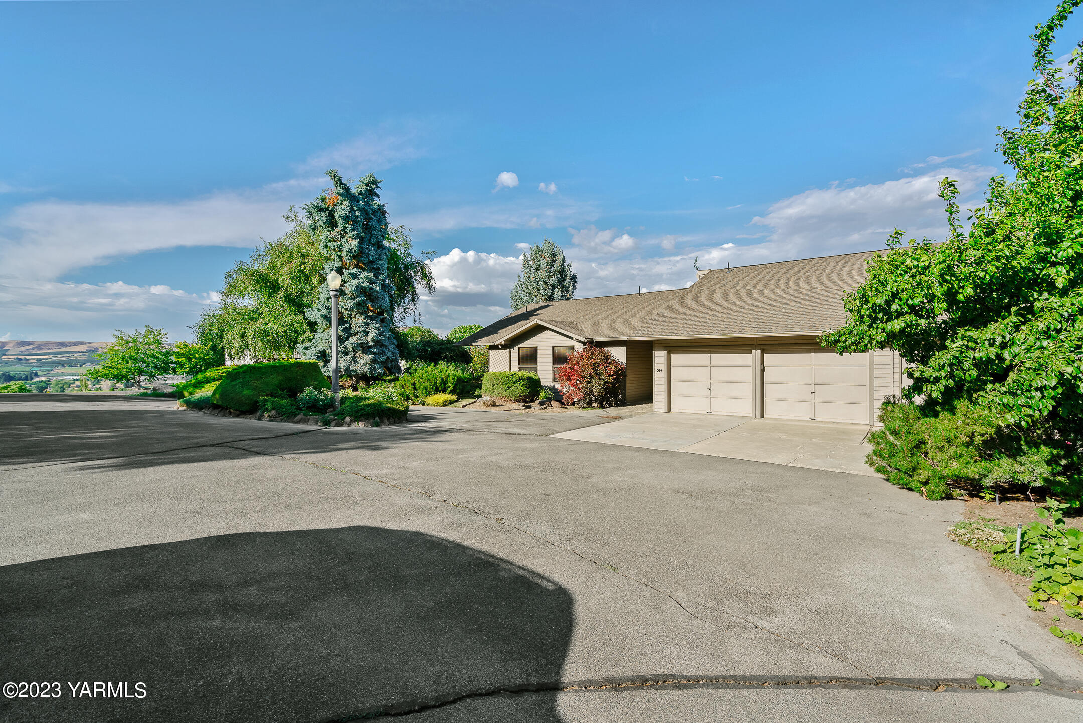 291 Orchard Street Yakima, WA 98908 - Photo 32 of 35 a view of a house with a street